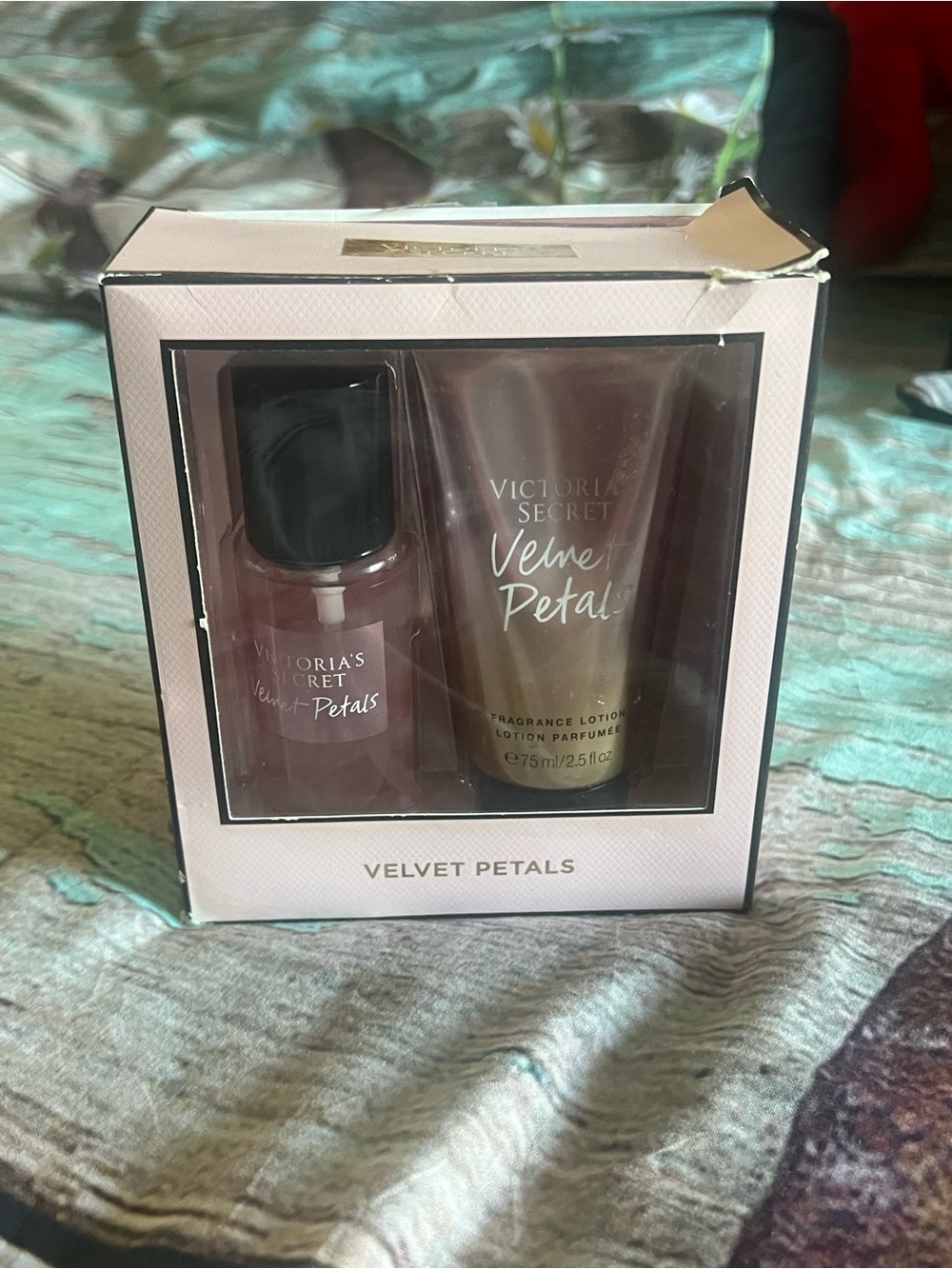 Victoria's Secret Velvet Petals Fragrance & Lotion Set - Soft Pink